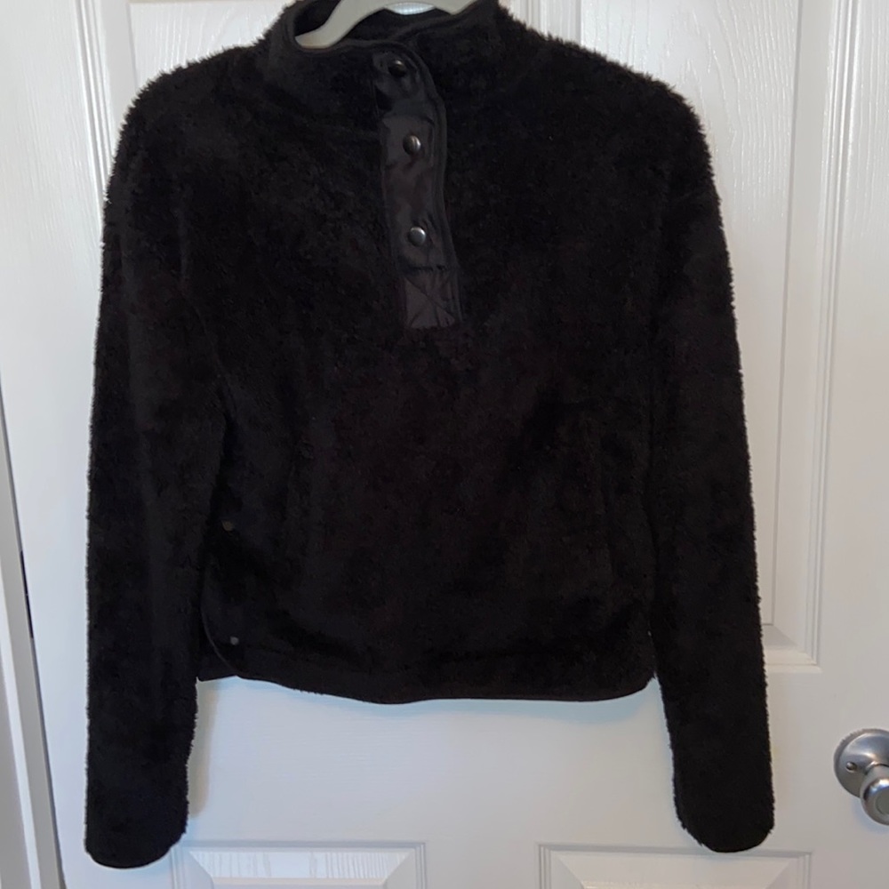 Girl’s/Women’s Warm Black Short Fleece Jacket, Button Up, Small